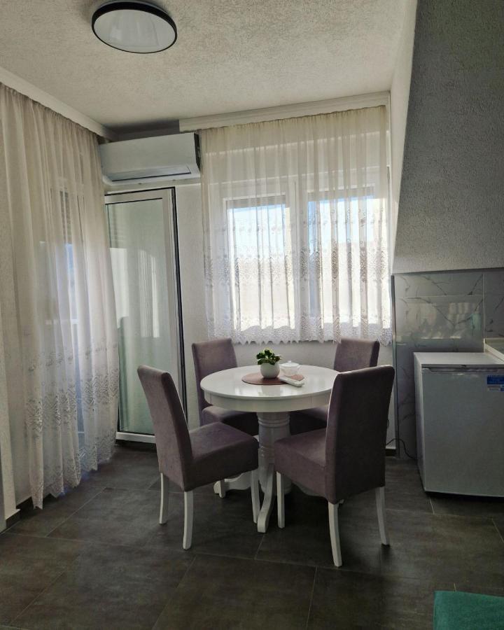 Stan Na Dan - Brcko 1 Apartment Luaran gambar